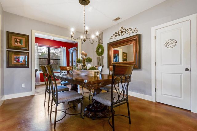 1400 N Cuernavaca DR, Austin, TX 78733