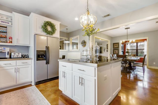 1400 N Cuernavaca DR, Austin, TX 78733