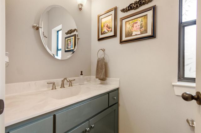 1400 N Cuernavaca DR, Austin, TX 78733