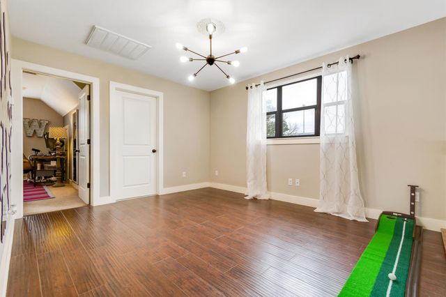 1400 N Cuernavaca DR, Austin, TX 78733