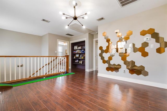 1400 N Cuernavaca DR, Austin, TX 78733