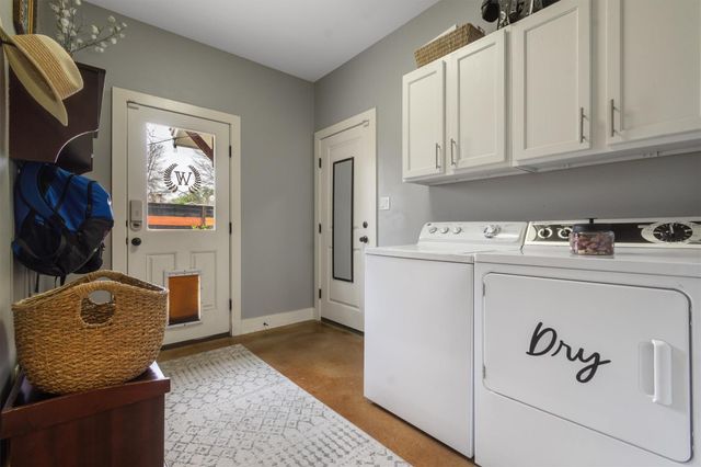 1400 N Cuernavaca DR, Austin, TX 78733