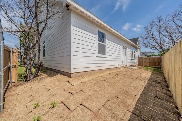 5626 Barkridge Drive, Granbury, TX 76048