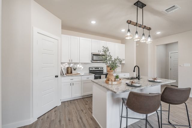 5626 Barkridge Drive, Granbury, TX 76048