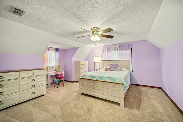 119 S Douglas, Salina, KS 67401