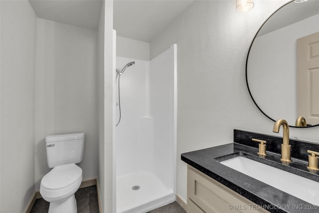 514 S Broadway Avenue, Coweta, OK 74429