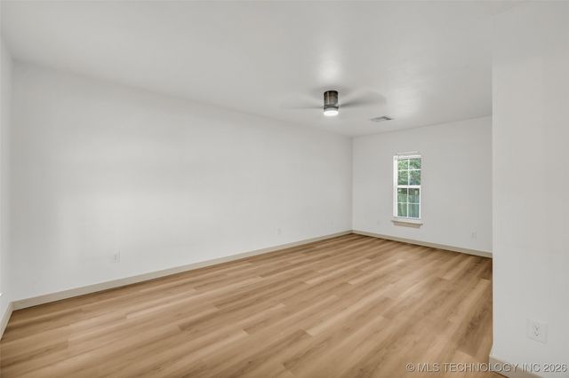 514 S Broadway Avenue, Coweta, OK 74429