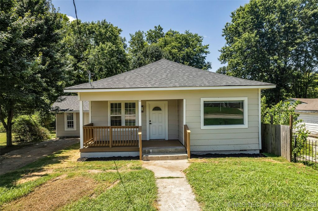 514 S Broadway Avenue, Coweta, OK 74429