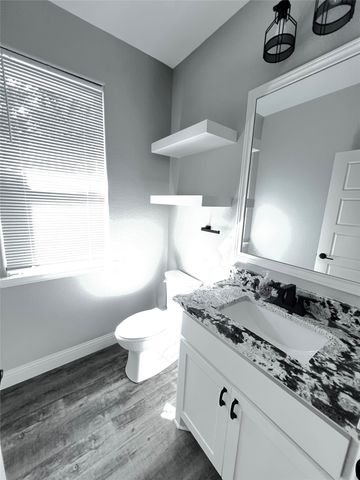 505 S Sky Court, Granbury, TX 76049