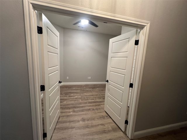 505 S Sky Court, Granbury, TX 76049