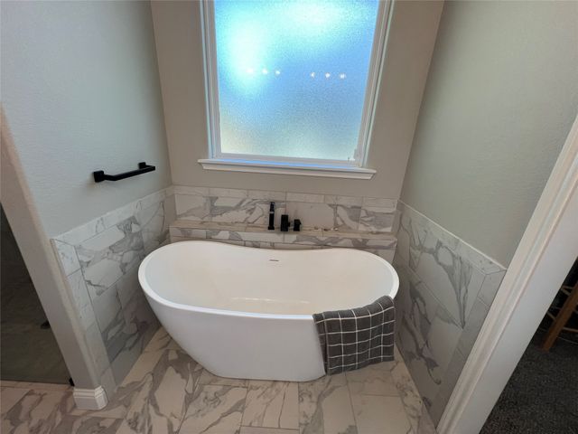 505 S Sky Court, Granbury, TX 76049