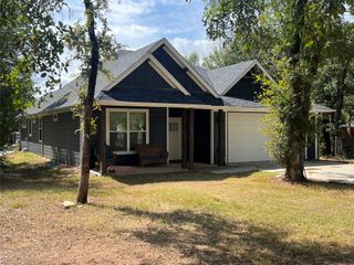 505 S Sky Court, Granbury, TX 76049