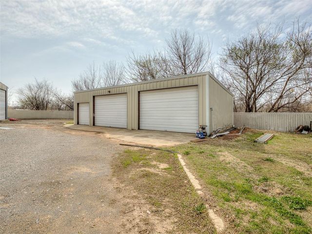 4301 S Lindsay Avenue, Oklahoma City, OK 73129