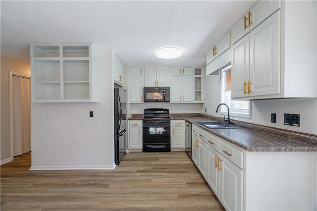 3230 Halifax Drive, Cumming, GA 30041