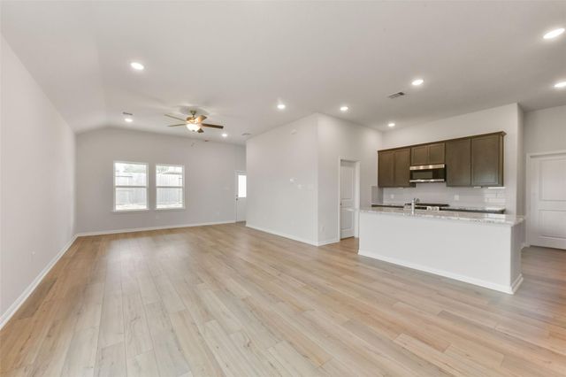 232 Harlingen Drive, Magnolia, TX 77354