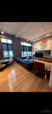 400 Pike Street, Cincinnati, OH 45202