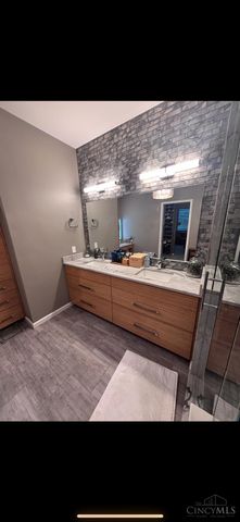 400 Pike Street, Cincinnati, OH 45202