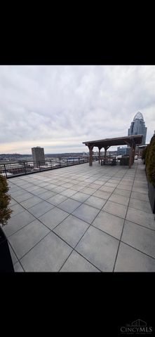 400 Pike Street, Cincinnati, OH 45202