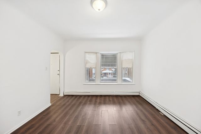 7126 S Saint Lawrence Avenue, Chicago, IL 60619