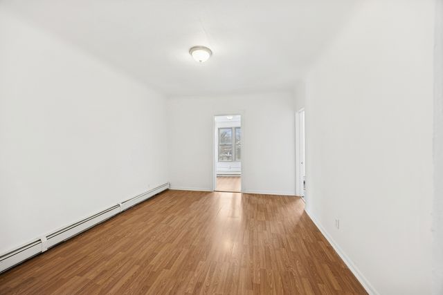 7126 S Saint Lawrence Avenue, Chicago, IL 60619