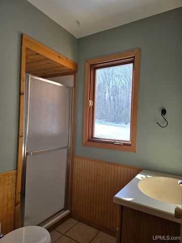 3 Hidden Creek Drive, Marquette, MI 49855