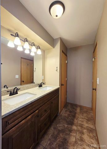 3 Hidden Creek Drive, Marquette, MI 49855