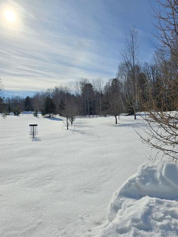 3 Hidden Creek Drive, Marquette, MI 49855