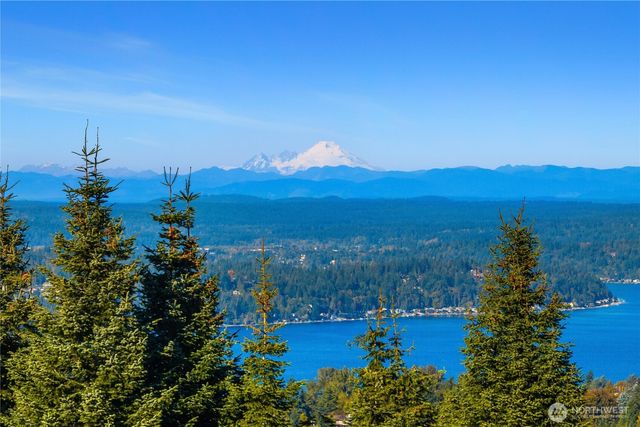 16812 SE 58th Place, Bellevue, WA 98006