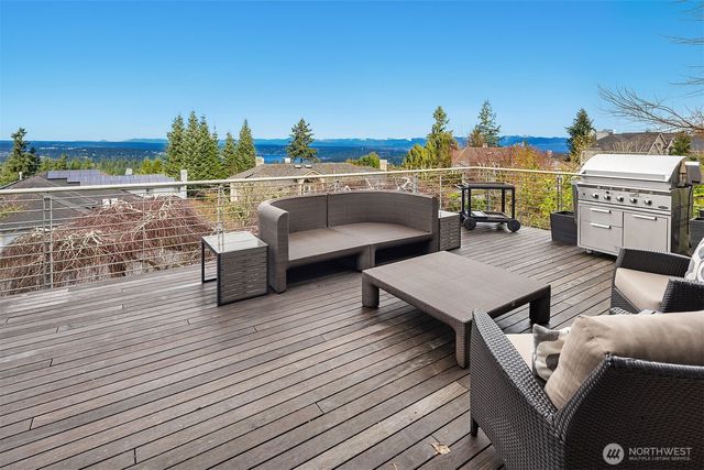 16812 SE 58th Place, Bellevue, WA 98006