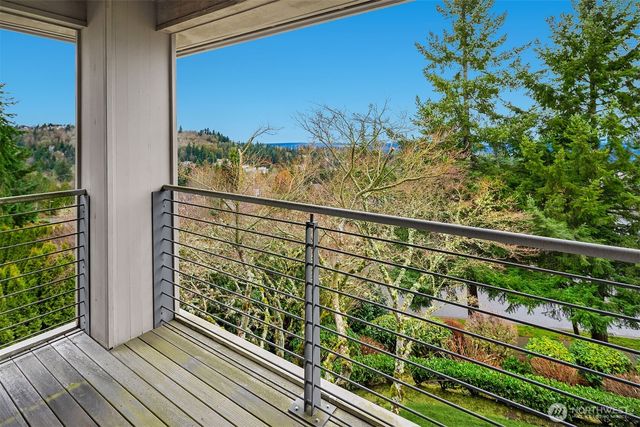 16812 SE 58th Place, Bellevue, WA 98006