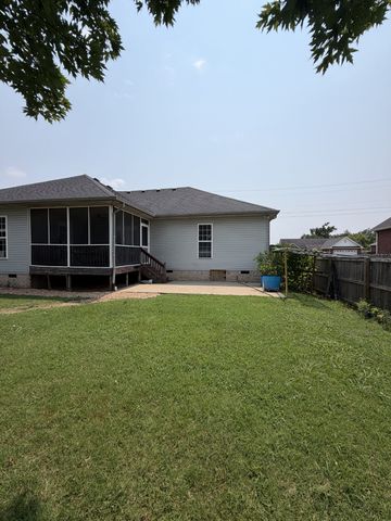 148 Stanley Dr, Gallatin, TN 37066