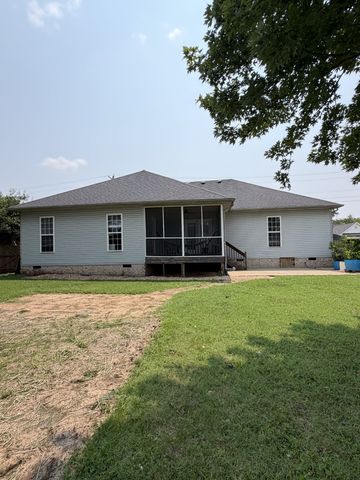 148 Stanley Dr, Gallatin, TN 37066
