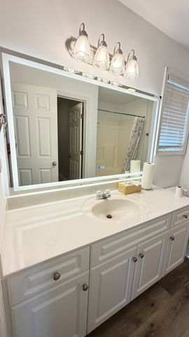 148 Stanley Dr, Gallatin, TN 37066