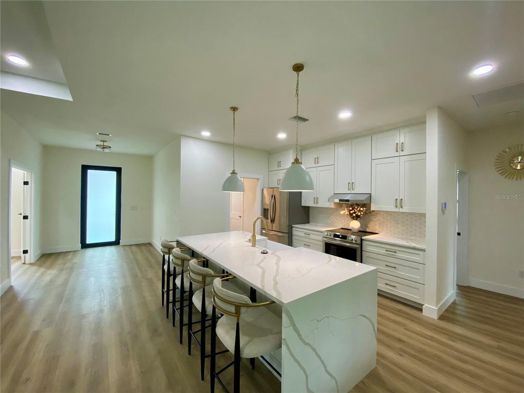Image 17 of property listing at 3616 BELLEFONTE AVENUE, North Port, FL 34286