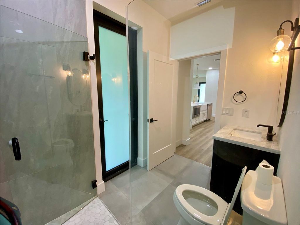 Image 26 of property listing at 3616 BELLEFONTE AVENUE, North Port, FL 34286