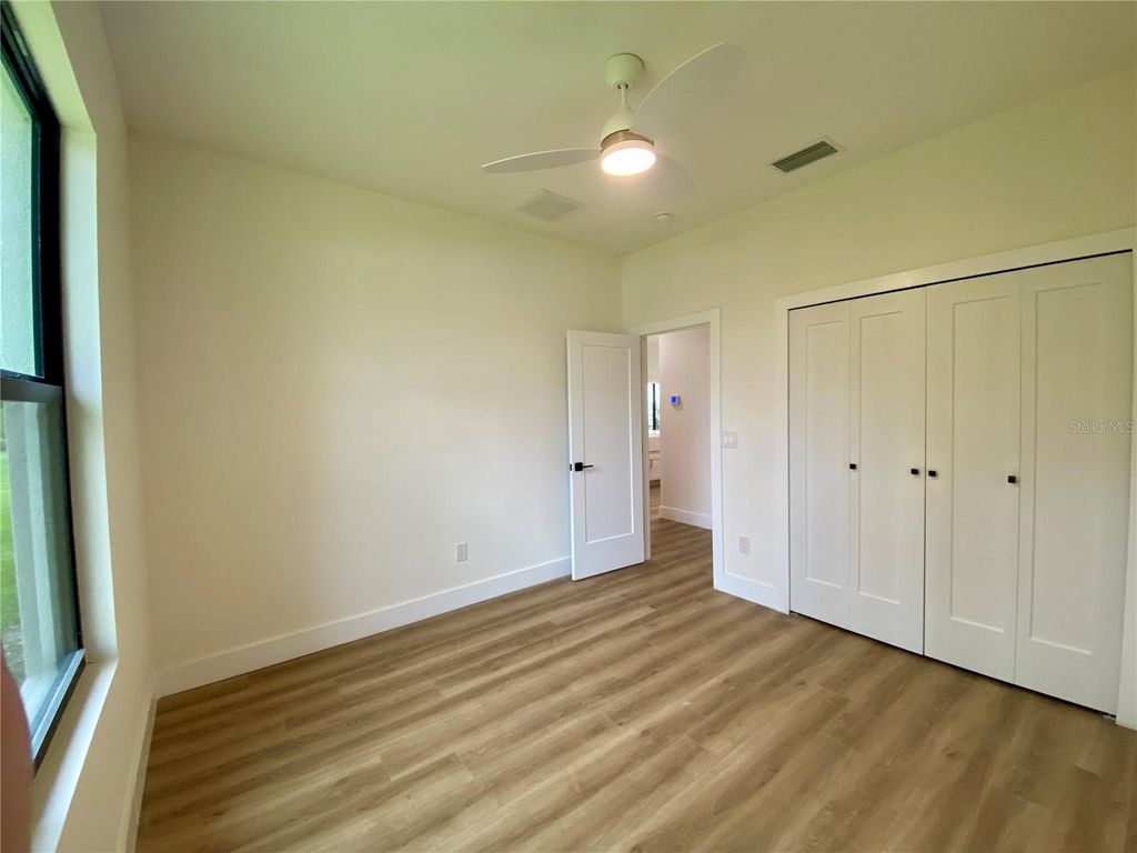 Image 31 of property listing at 3616 BELLEFONTE AVENUE, North Port, FL 34286