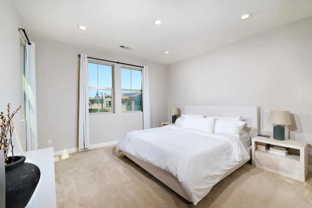 1065 Delpy View, Vista, CA 92084