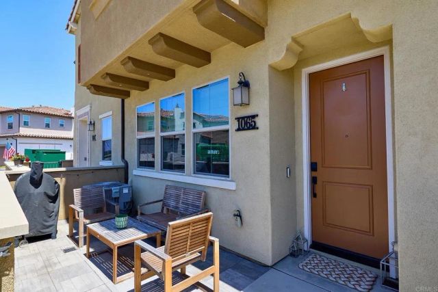 1065 Delpy View, Vista, CA 92084