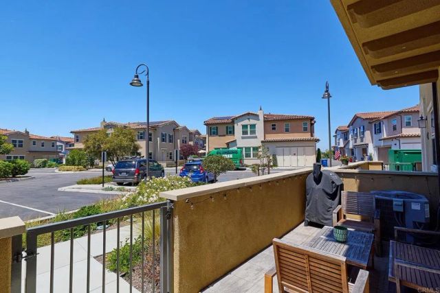 1065 Delpy View, Vista, CA 92084
