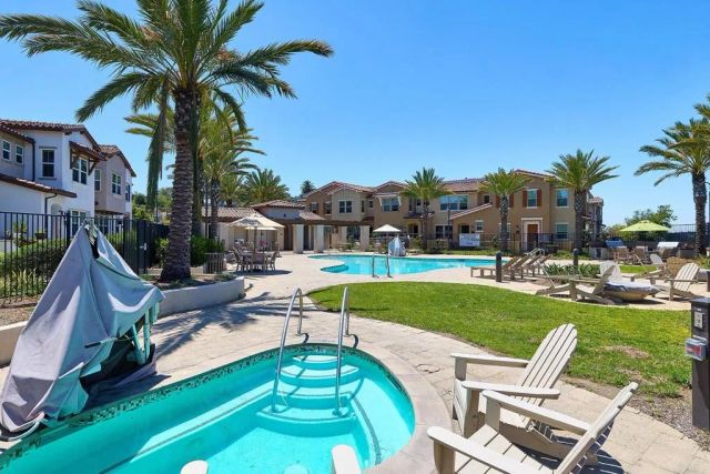 1065 Delpy View, Vista, CA 92084
