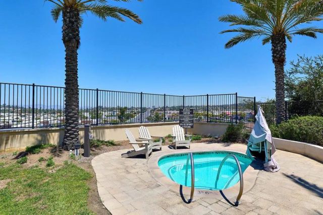 1065 Delpy View, Vista, CA 92084