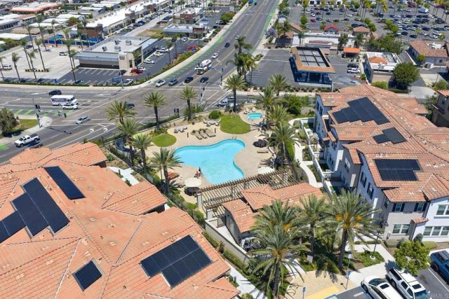 1065 Delpy View, Vista, CA 92084