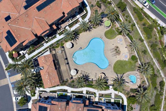 1065 Delpy View, Vista, CA 92084