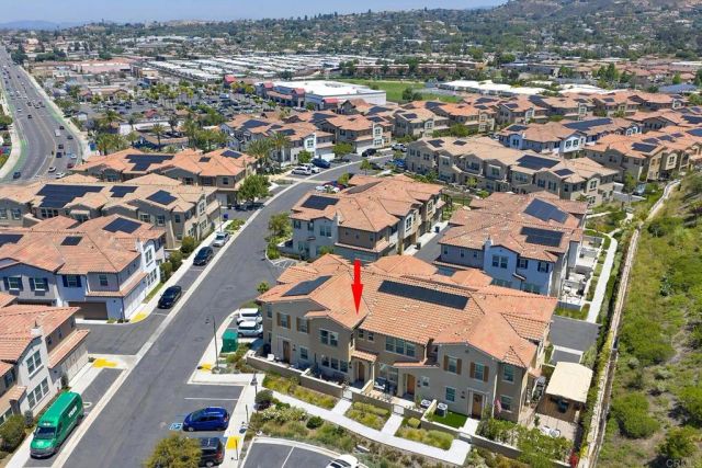 1065 Delpy View, Vista, CA 92084