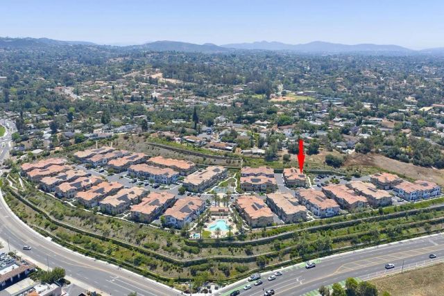 1065 Delpy View, Vista, CA 92084