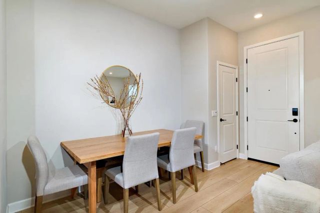 1065 Delpy View, Vista, CA 92084