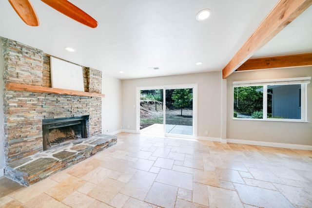 1761 Kelly Ln, Newcastle, CA 95658