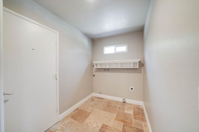 1761 Kelly Ln, Newcastle, CA 95658