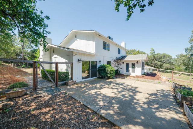 1761 Kelly Ln, Newcastle, CA 95658