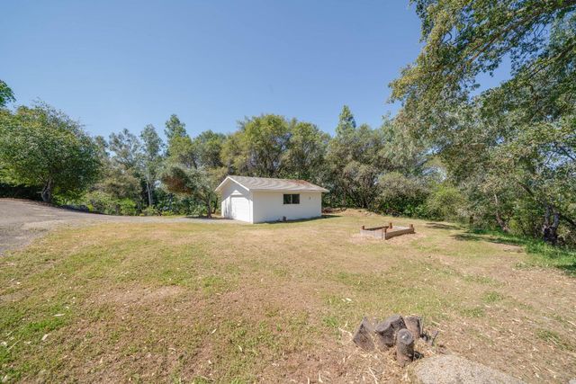 1761 Kelly Ln, Newcastle, CA 95658